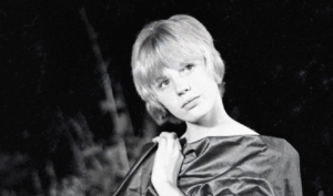 Marianne Faithful